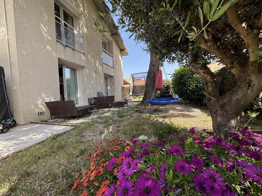 Villa in Saint-Cyprien, Occitania, France 1 - 17815524