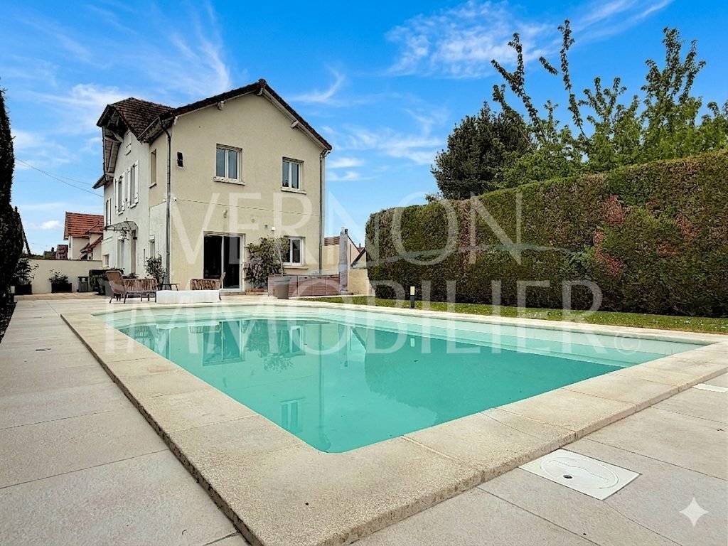House in Vernon, Normandy, France 1 - 17815645