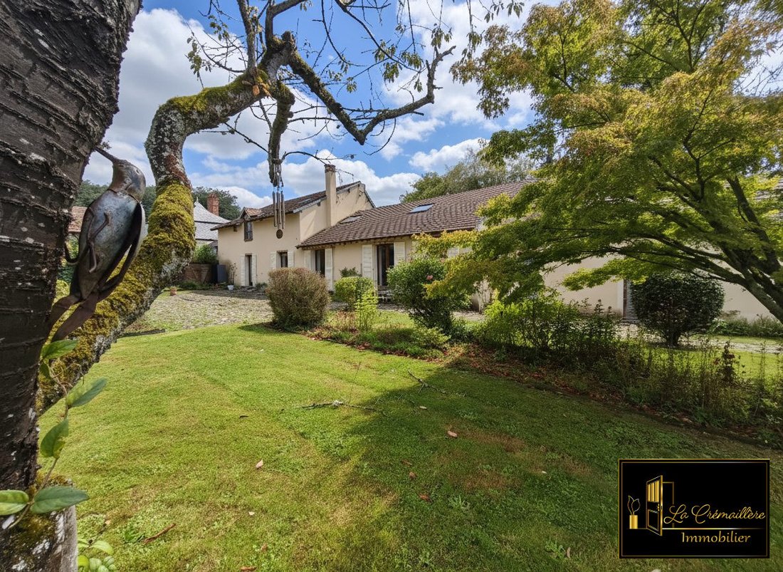 House in Rochefort-en-Yvelines, Ile-de-France, France 1 - 16254243