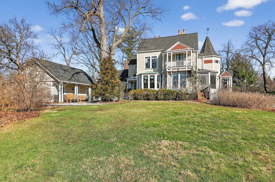House in Downers Grove, Illinois, United States 3 - 17813347