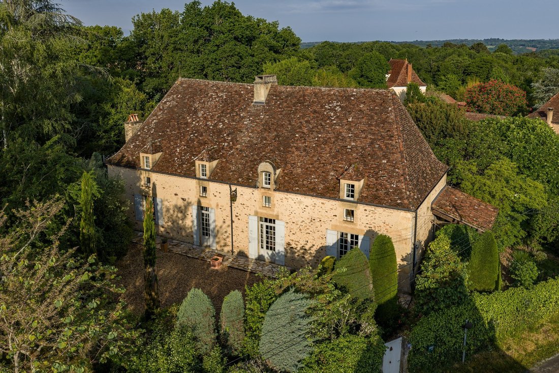 House in Le Bugue, Nouvelle-Aquitaine, France 1 - 15418702