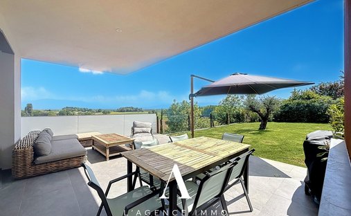 Haus in Grilly, Auvergne-Rhone-Alpen, Frankreich 1
