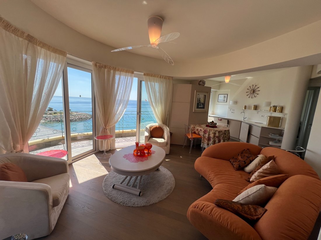 Apartment in Menton, Provence-Alpes-Côte d'Azur, France 5 - 17812927