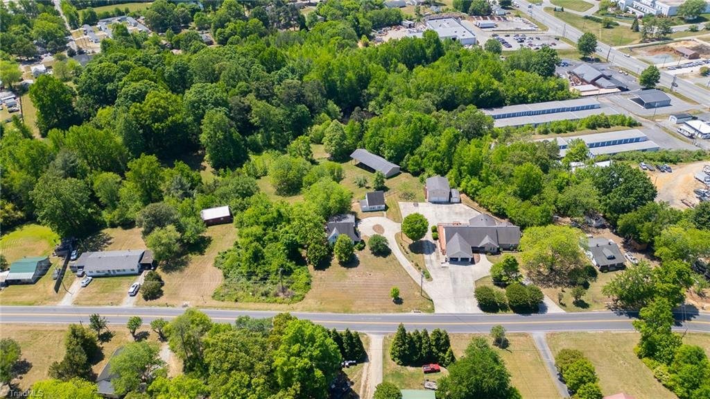 Thomasville, North Carolina, United States 2 - 17811782