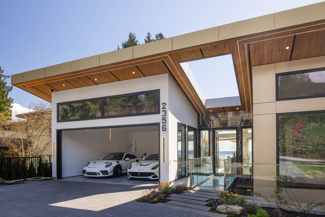 House in West Vancouver, British Columbia, Canada 3 - 17811284