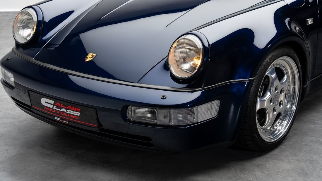 Coupe in Dubai, United Arab Emirates 5 - 17815906
