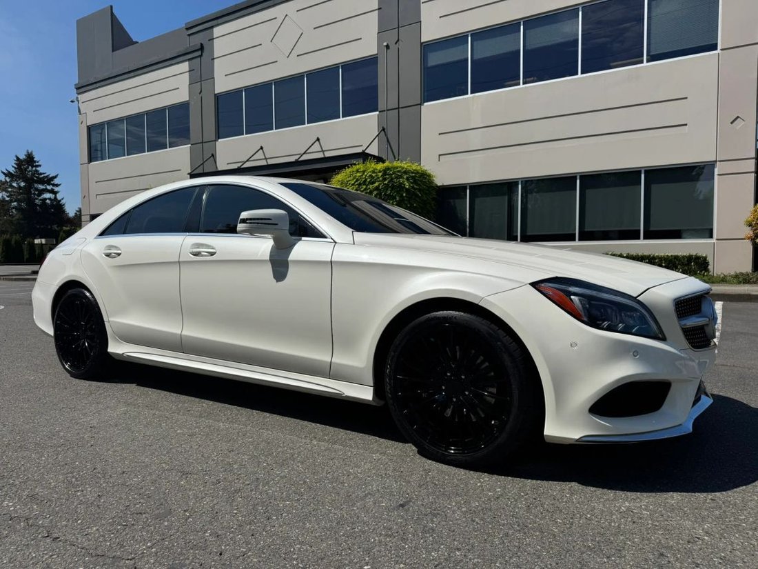 Coupe in Bellevue, WA, United States 1 - 17830815