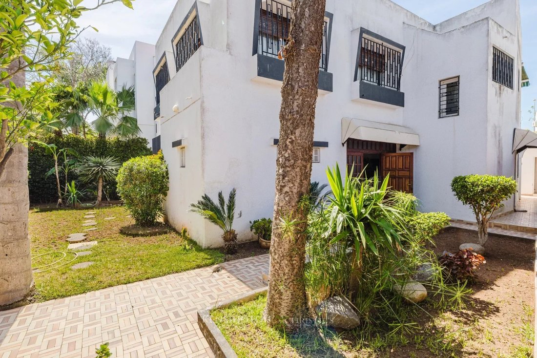 Villa in Sindibad, Casablanca-Settat, Morocco 1 - 17827740