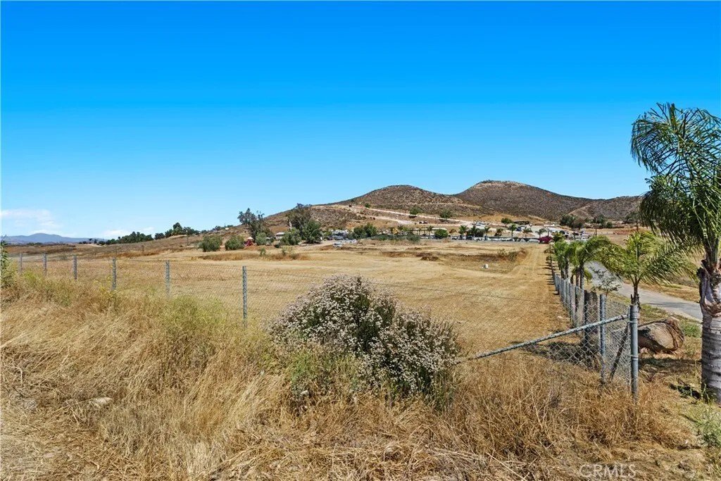 Winchester, California, United States 1 - 17832037
