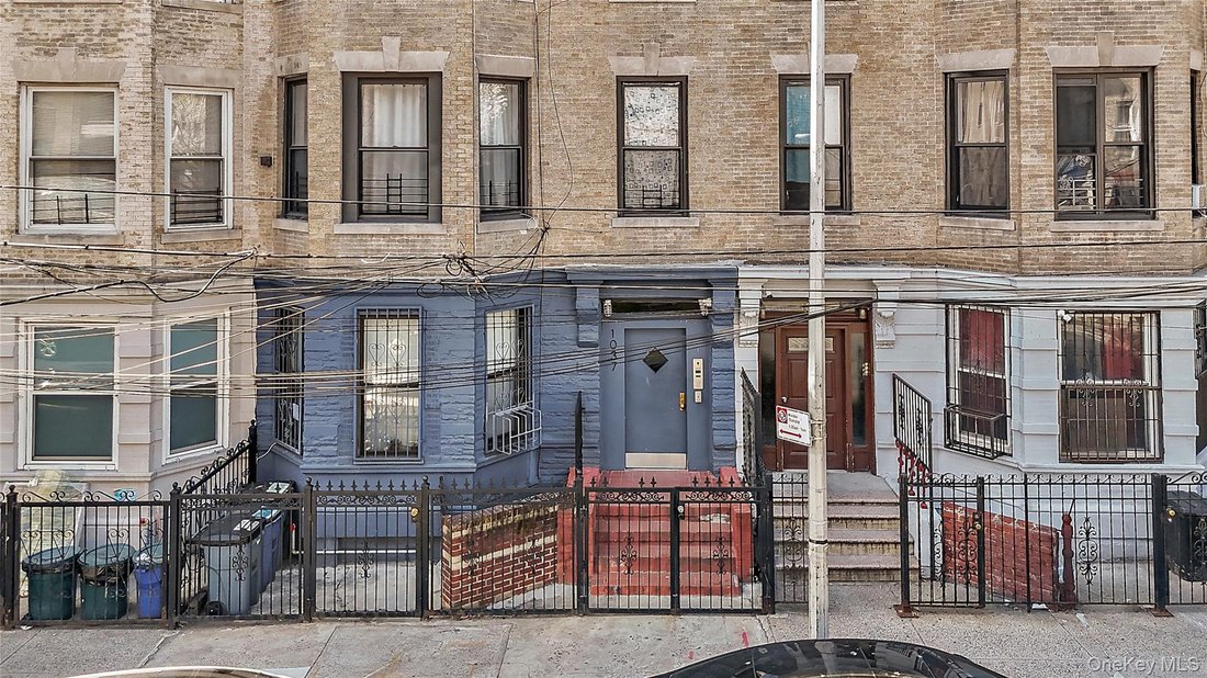 House in New York, New York, United States 2 - 17833935