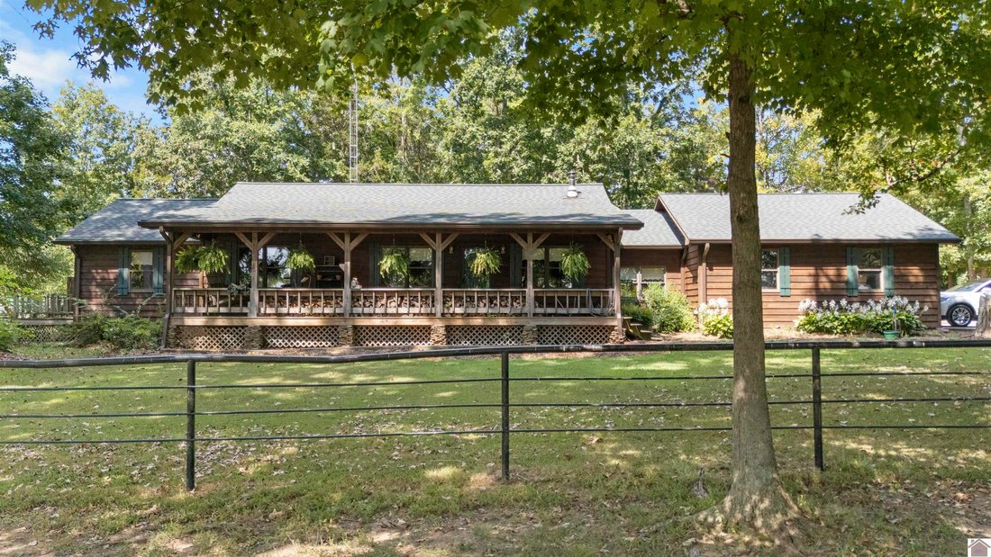 Farm Ranch in Eddyville, Kentucky, United States 1 - 17821463