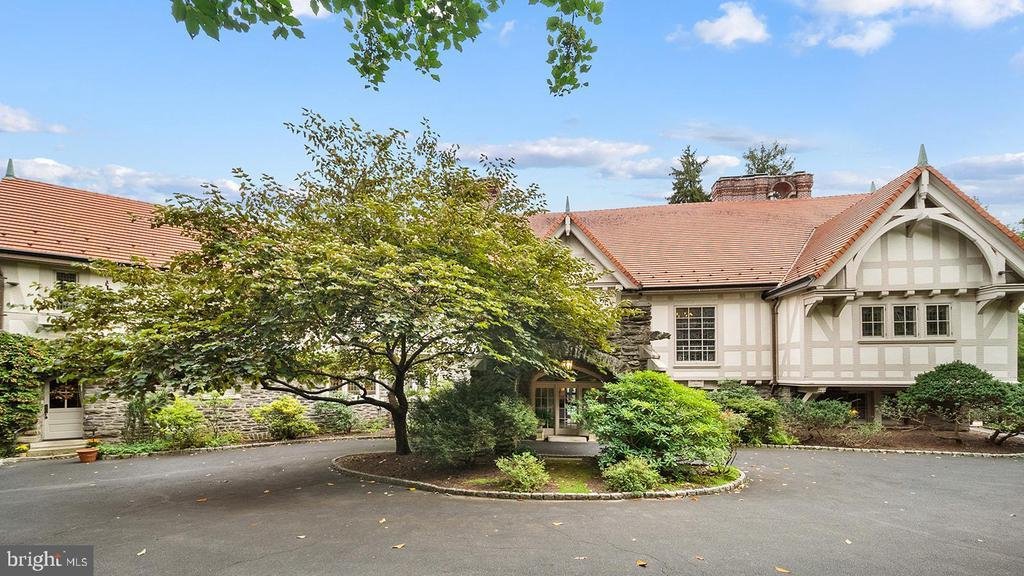 House in Abington, Pennsylvania, United States 1 - 14630094