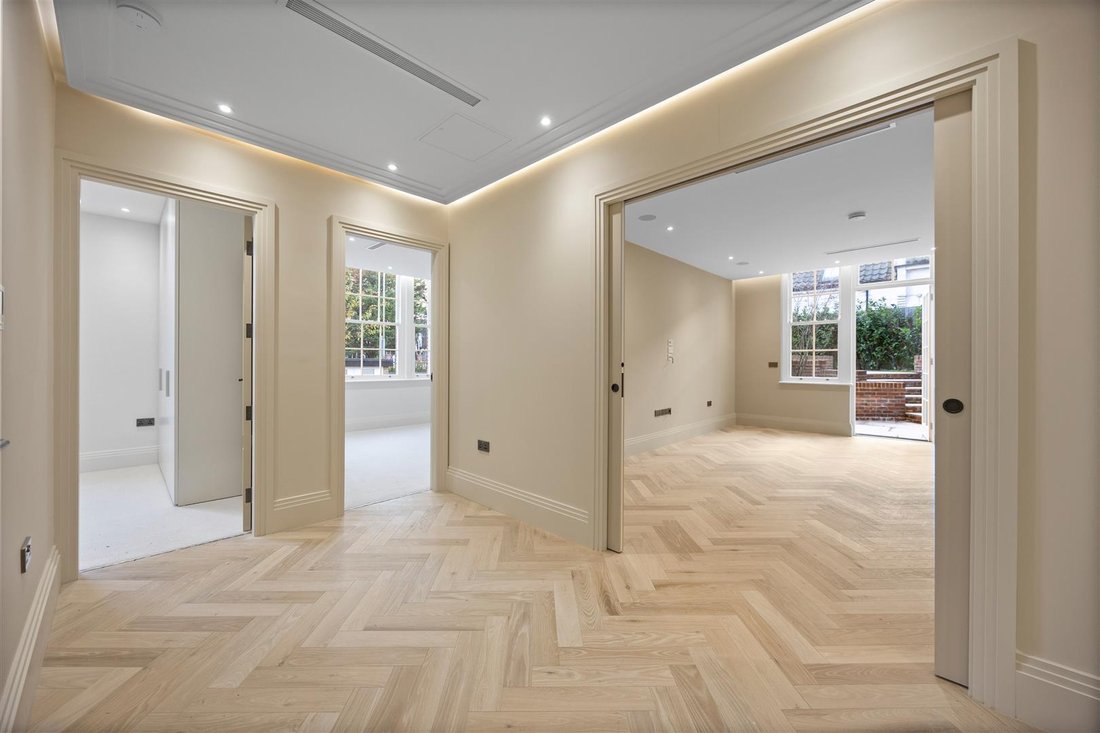Apartment in Hampstead Garden Suburb, Barnet, England 5 - 16741035