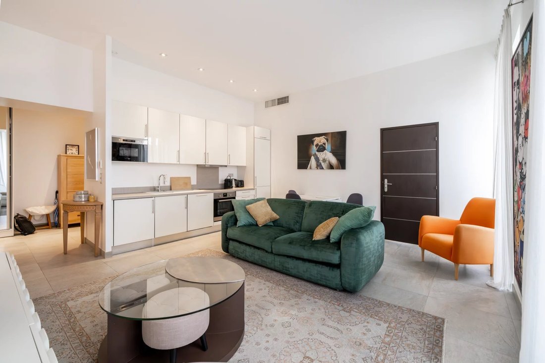 Apartment in Saint Nicolas, Cannes, France 1 - 17820915