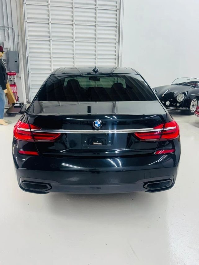 Sedan in Hollywood, FL, United States 5 - 14903681