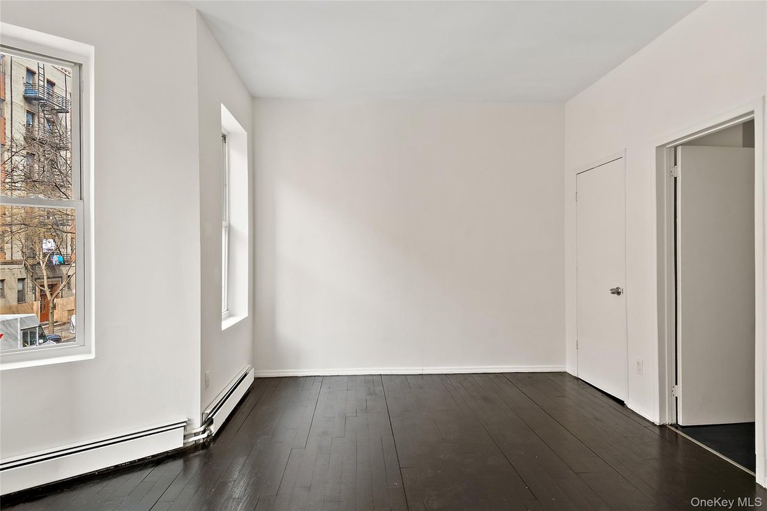 House in New York, New York, United States 3 - 17833927