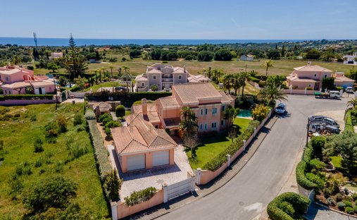 House in Porches, Algarve, Portugal 1