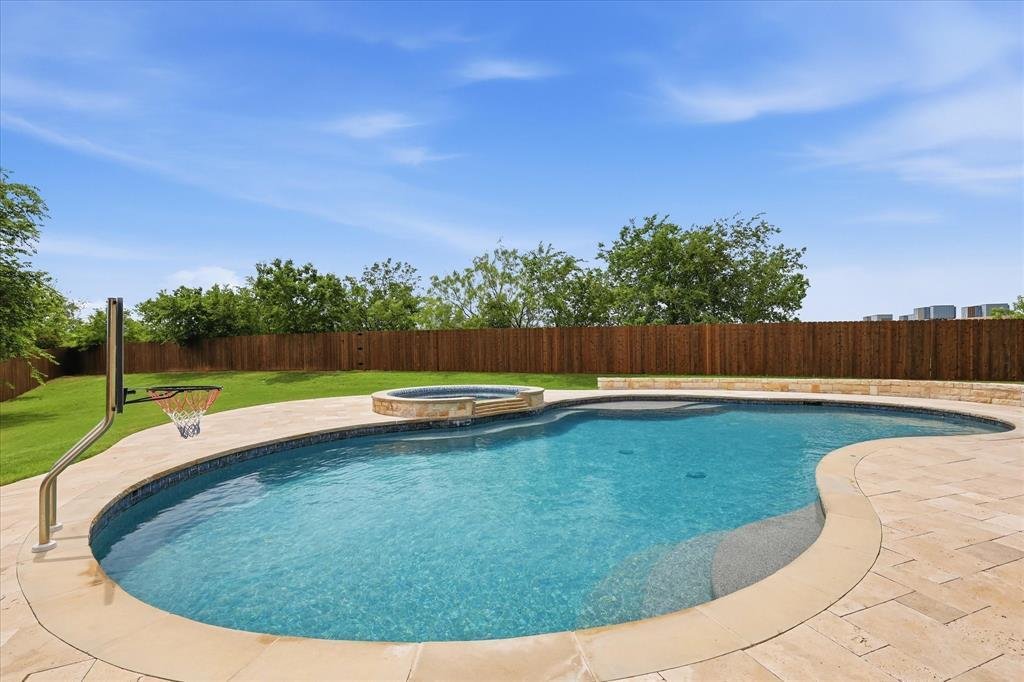 House in Fort Worth, Texas, United States 2 - 17827211