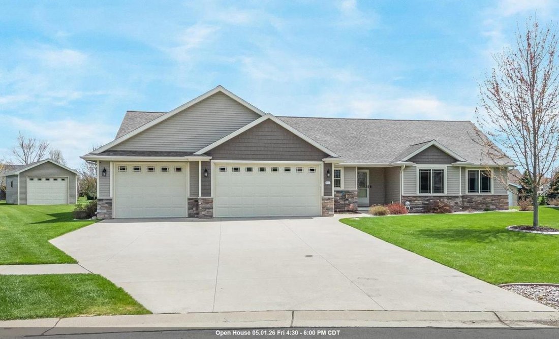 House in Greenville, Wisconsin, United States 1 - 17827346