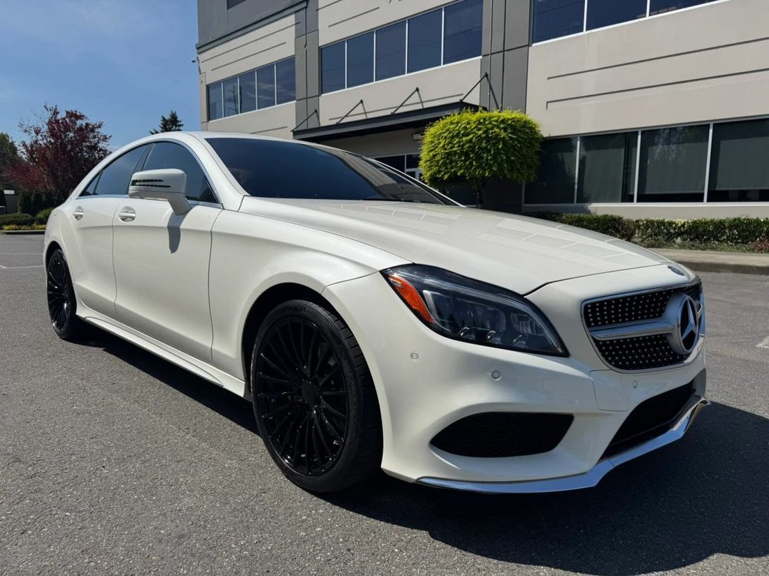 Coupe in Bellevue, WA, United States 2 - 17830815