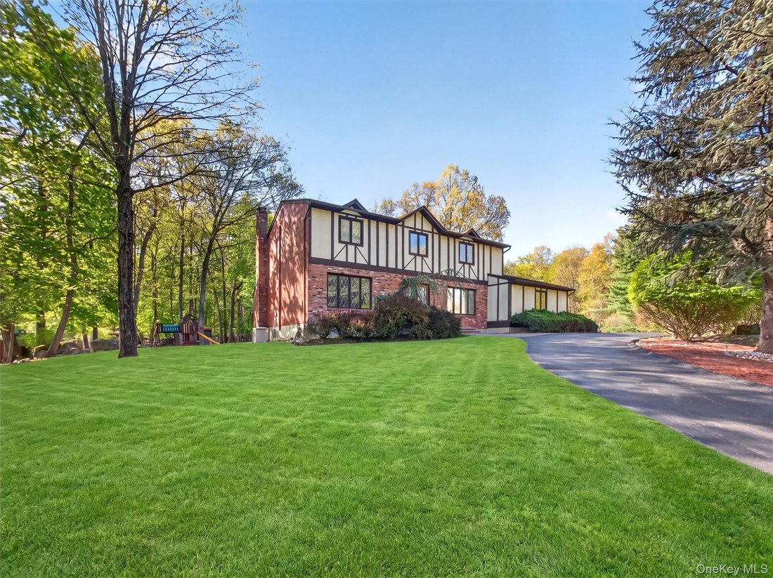 House in Montebello, New York, United States 4 - 17826454