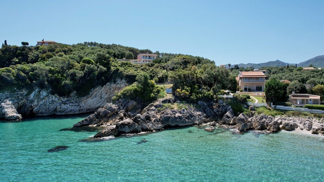 Villa en Northern Corfu, Peloponnese, Western Greece and the Ionian, Grecia 2 - 17824024