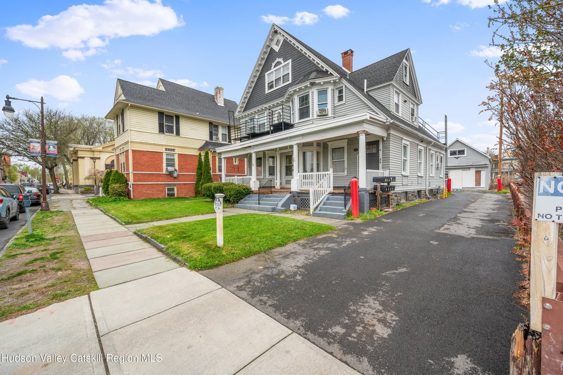 Kingston, New York, United States 2 - 17826658