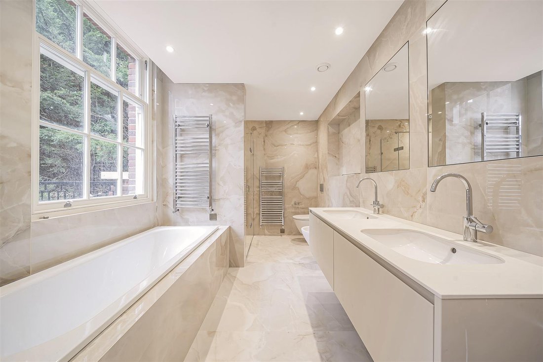 Apartment in Hampstead Garden Suburb, Barnet, England 5 - 17009799