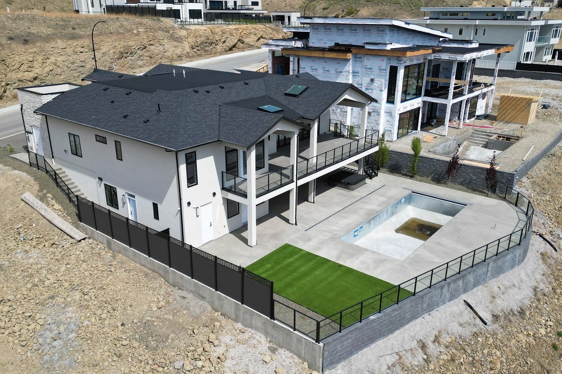 House in West Kelowna, British Columbia, Canada 5 - 17821375