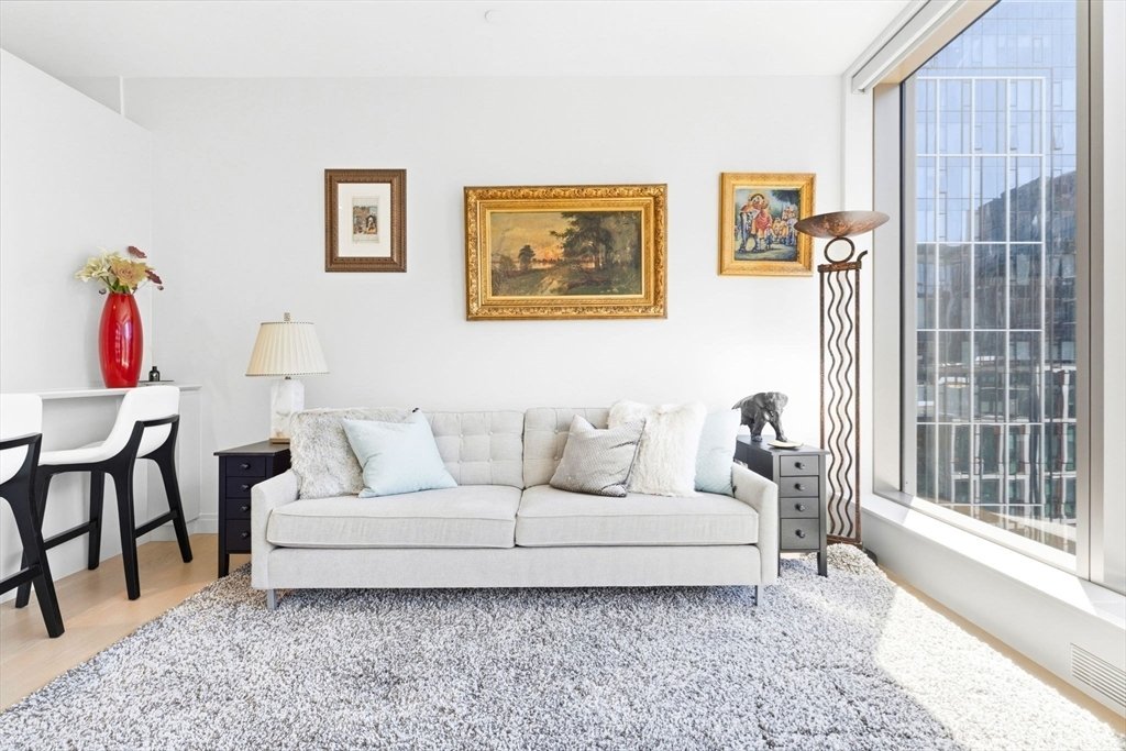 Condo in Boston, Massachusetts, United States 4 - 17821406