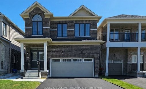 House in Barrie, Ontario, Canada 1