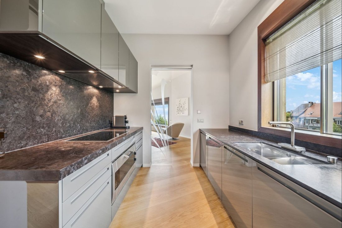Luxury Penthouse With Spectacular Views And Tranquility