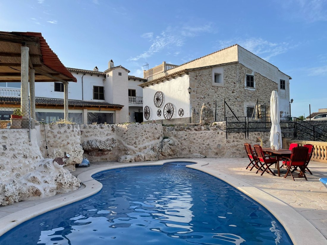 Finca in Lloret de Vistalegre, Balearic Islands, Spain 1 - 17795189