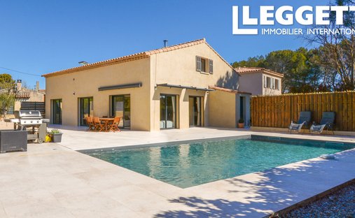 Villa in Comtale-Cente-Cours Mirabeau, Aix-en-Provence, France 1