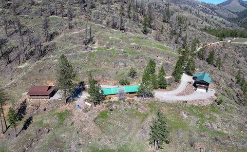 House in Plains, Montana, United States 1