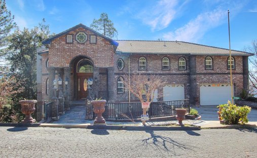 House in Twain Harte, California, United States 1