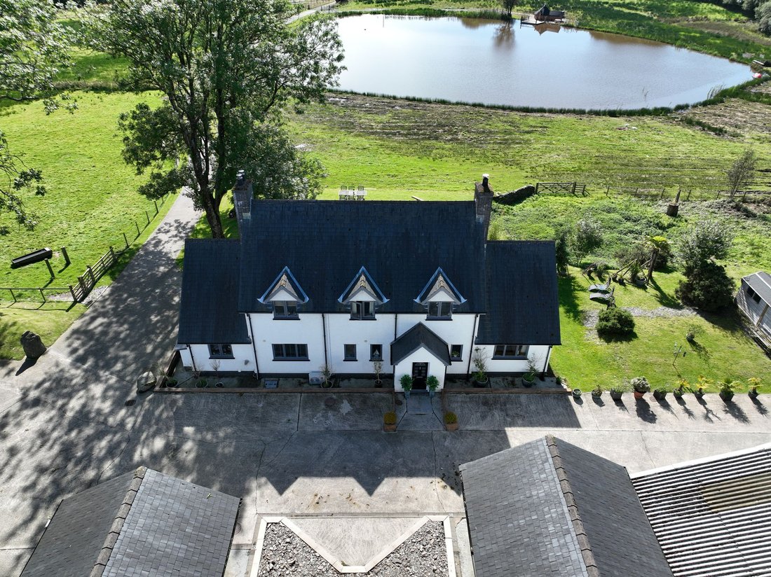 House in Tregaron, Wales 1 - 17817604