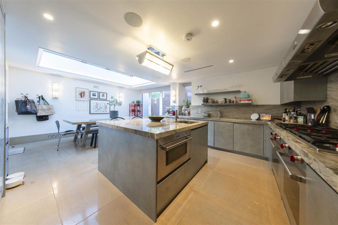 Apartment in Belsize Park, Camden, England 5 - 16741031