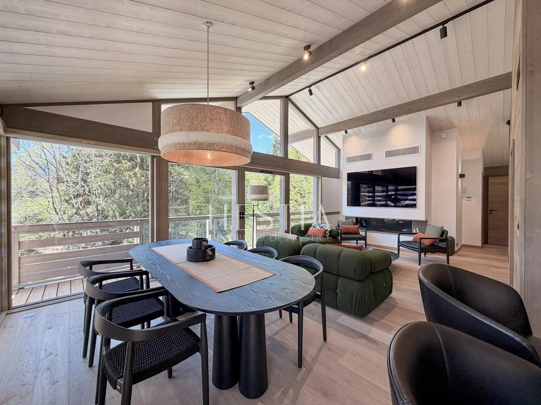 Chalet in Les Gets, Auvergne-Rhône-Alpes, France 4 - 17829178