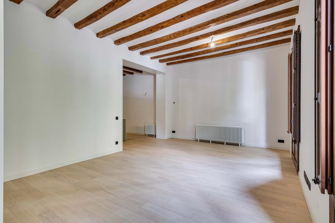Apartment in Eixample, Barcelona, Spain 5 - 17817780
