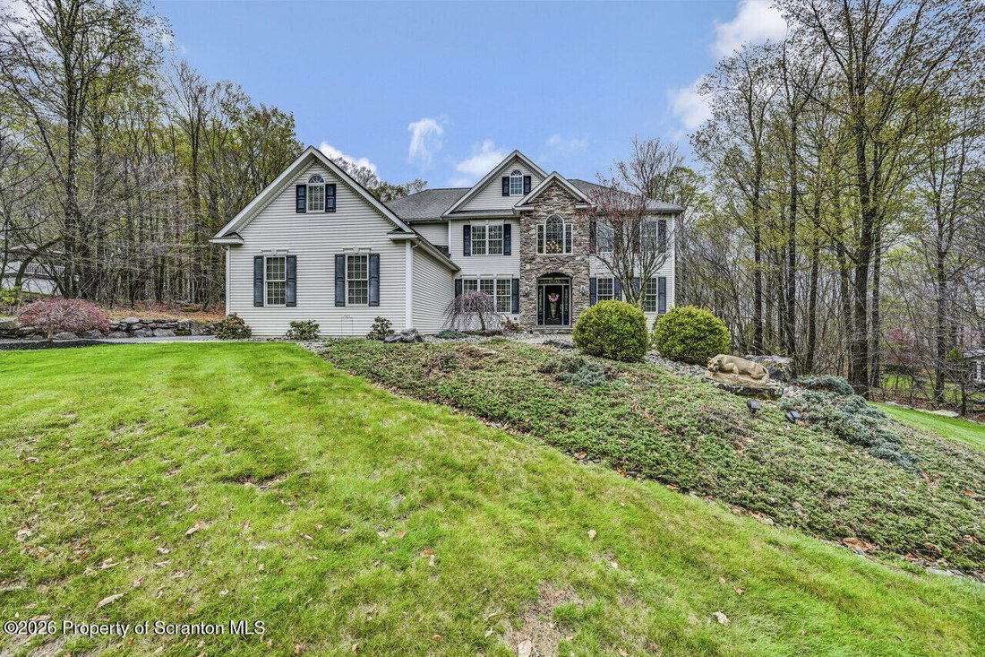 House in Eagle Lake, Pennsylvania, United States 2 - 17821332