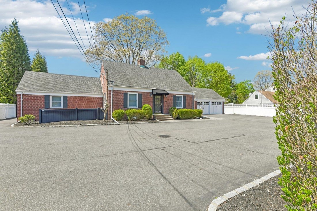 House in Halesite, New York, United States 2 - 17825947