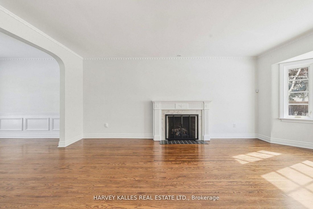 House in Toronto, Ontario, Canada 4 - 17831285