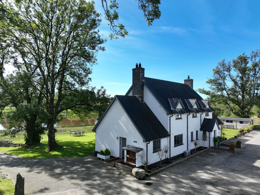 House in Tregaron, Wales 2 - 17817604