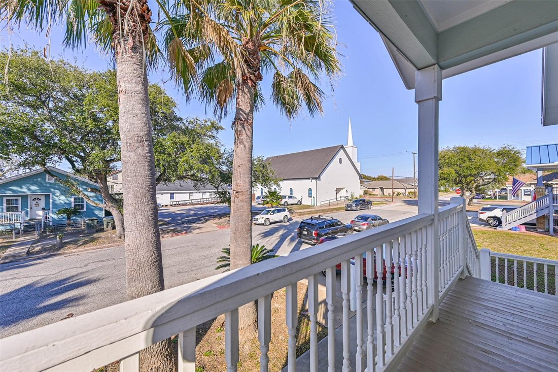 Galveston, Texas, United States 4 - 17830240