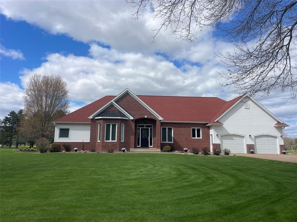 House in Osseo, Wisconsin, United States 1 - 17826548