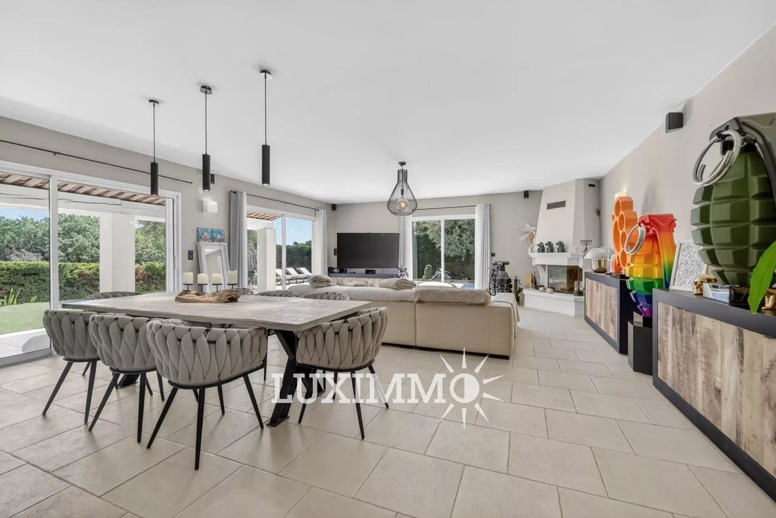 Villa in Mougins, Provence-Alpes-Côte d'Azur, France 3 - 17819403