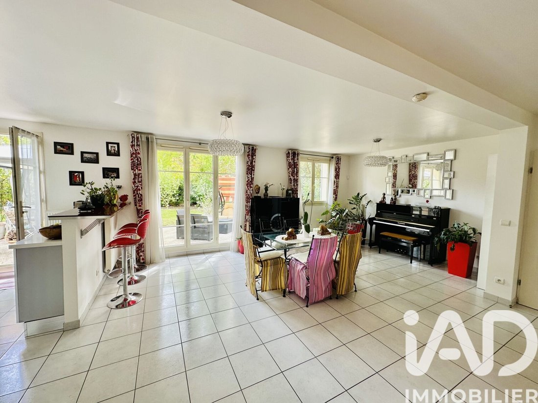 House in Est, Saint-Arnoult-en-Yvelines, France 3 - 17828744