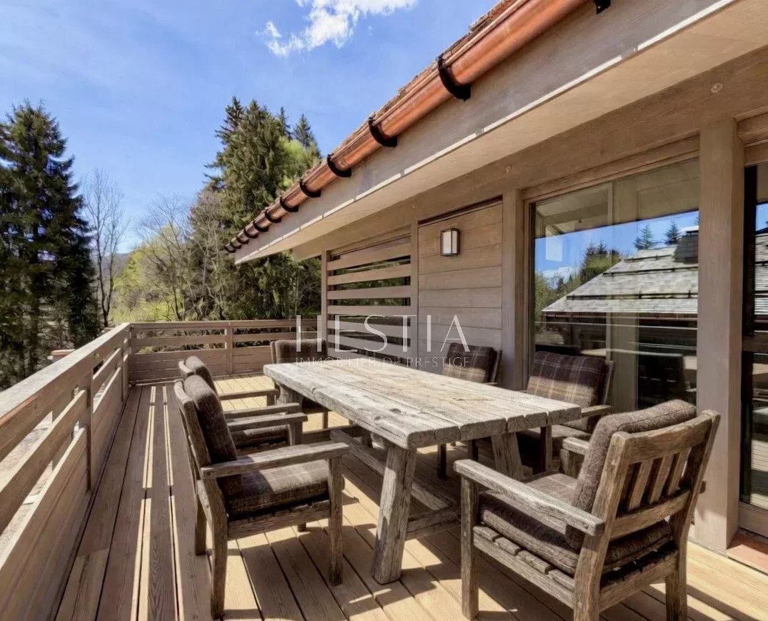 Chalet in Les Gets, Auvergne-Rhône-Alpes, France 3 - 17829178