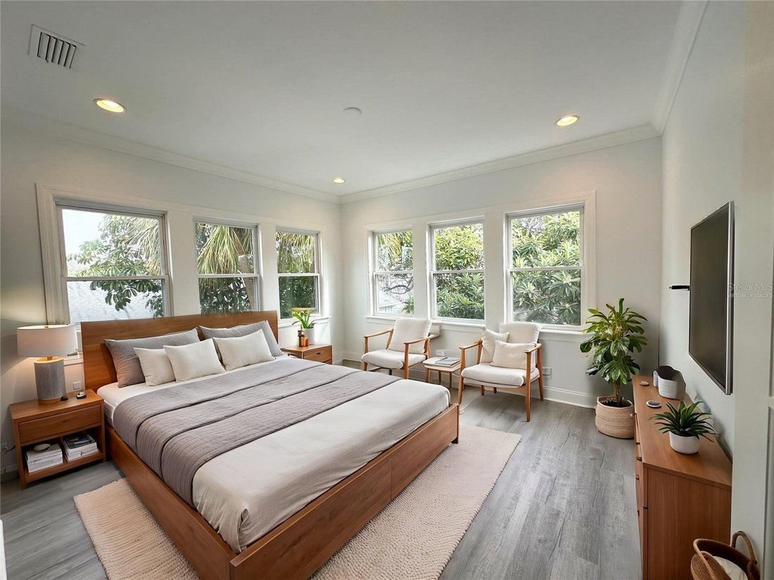 House in Tampa, Florida, United States 4 - 17826925